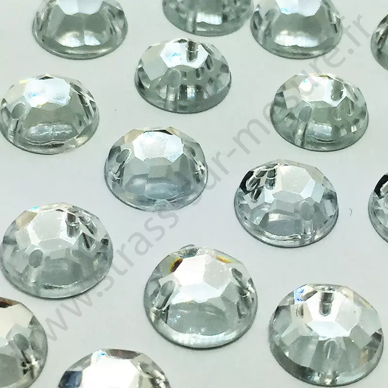 Strass acrylique à facettes rond à coudre - Diamant - 4mm à 14mm - détail