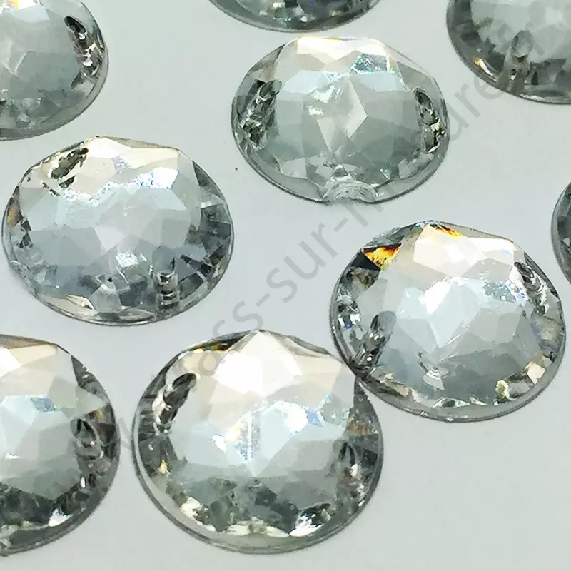 Strass acrylique multifacettes rond à coudre - Diamant - 16mm - détail