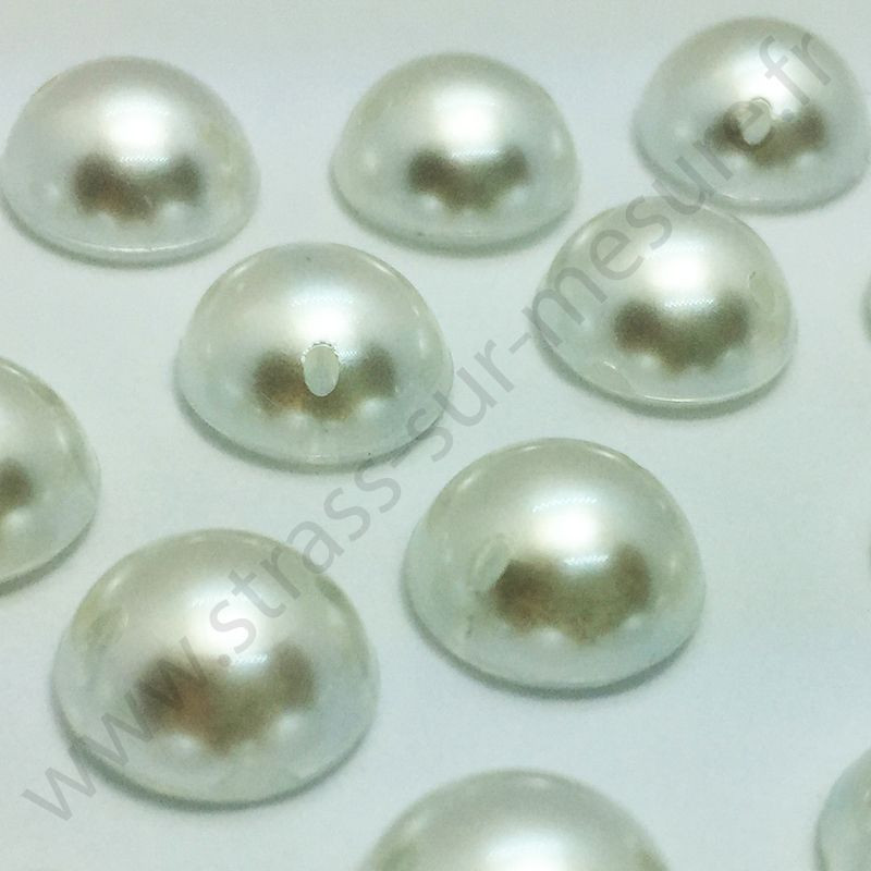 Demi-perle nacrée rond à coudre - Transparent - 6mm à 10mm - détail