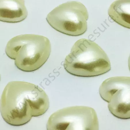 Demi-perle nacrée cœur à coller - Ivoire - 8mm, 10mm - détail
