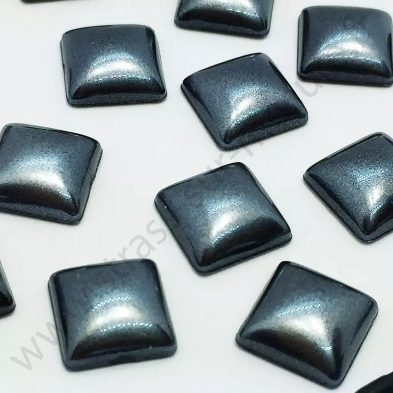 Demi-perle nacrée carré à coller - Noir nacré - 8mm, 10mm - détail