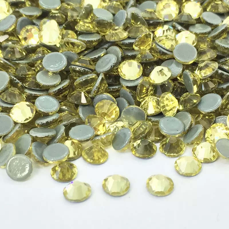 Strass thermocollant en verre - Champagne - 4mm à 5mm