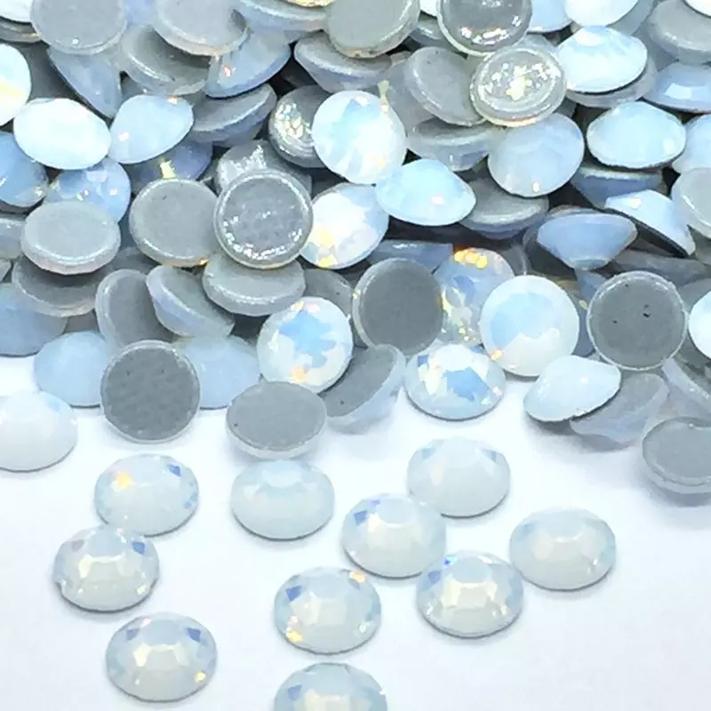 Strass thermocollant en verre - Blanc Opale - 2mm à 6mm