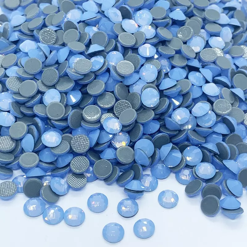 Bleu Opale - Strass thermocollant en verre - 2mm à 6mm